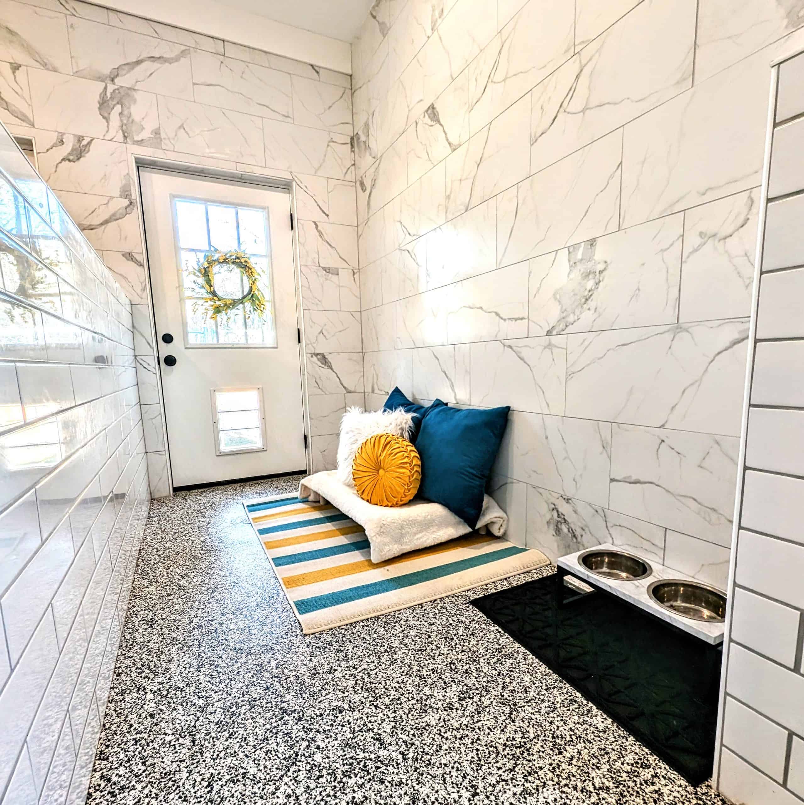 Mini Suite at Noble Nose — luxury Shreveport boarding for smaller breeds